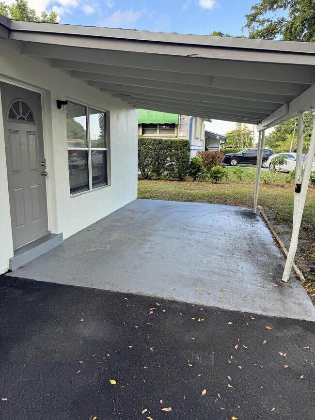 Photo - 2770 NW 25th St