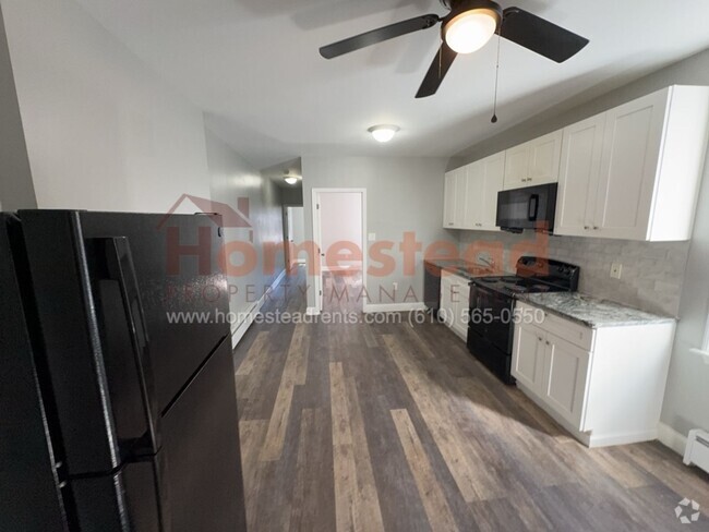 Building Photo - 808 DeKalb St Unit Apt 1