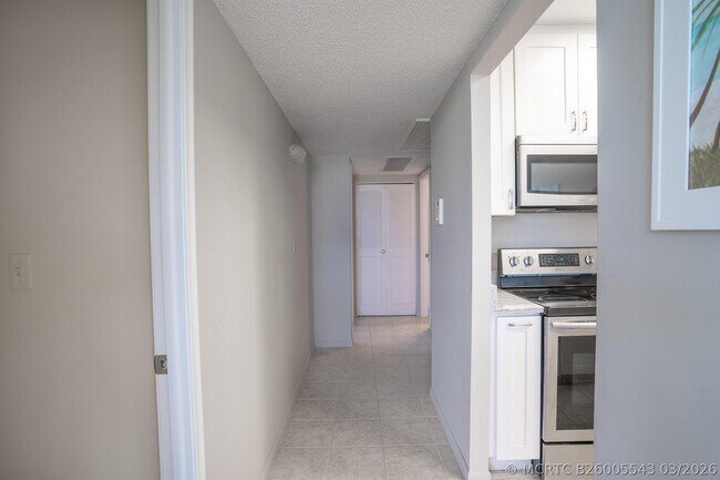 Photo - 250 NE 20th St Unit 4190