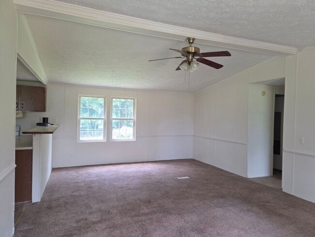 Photo - 381 Hill Loop Rd
