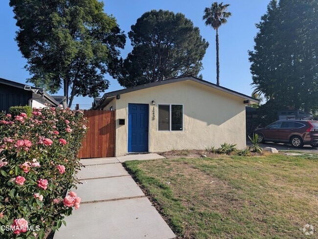 Building Photo - 16430 Clymer St Rental