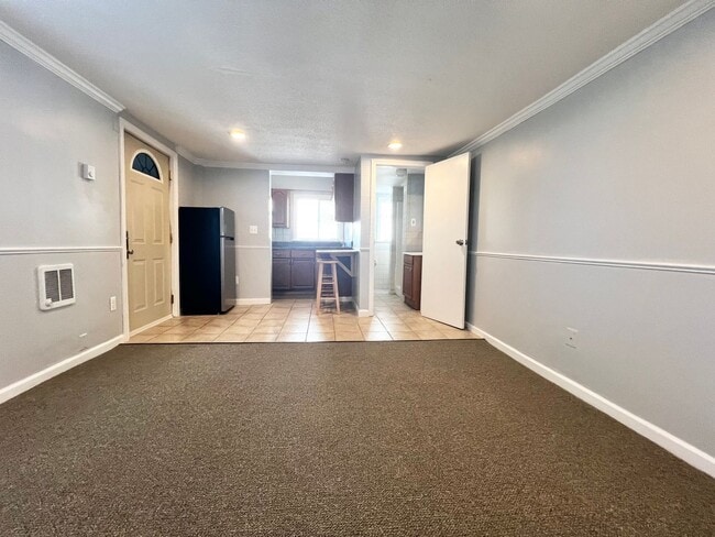 Photo - 204 S Main St Unit Studio Efficiency Apt