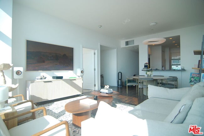Building Photo - 900 W Olympic Blvd Unit 31F Rental