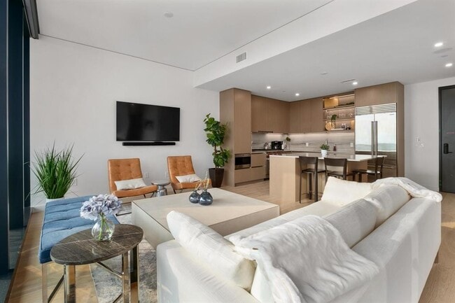 Photo - 610 Davis St Unit 3902