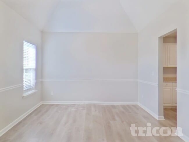 Photo - 496 Birchwood Dr