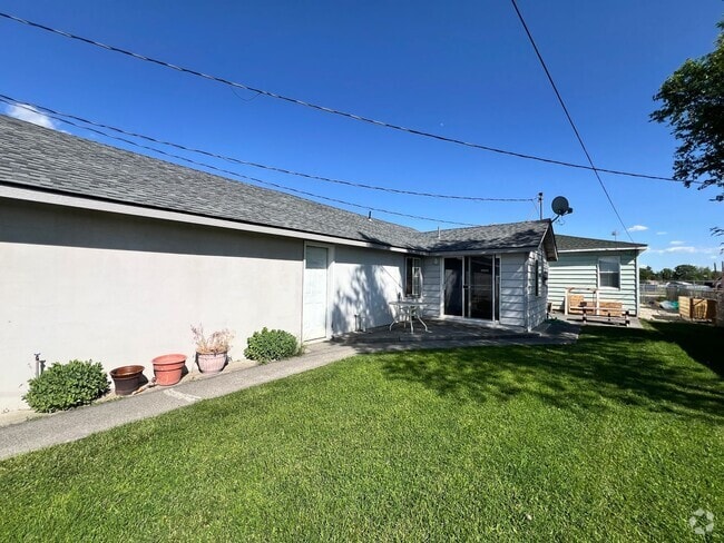 Building Photo - 702 704 W Fourth Ave Unit 704 Rental