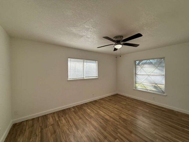 Photo - 4107 Hunting Path House