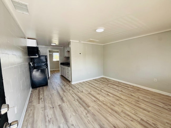 Photo - 314 7th Ave NE Unit 3