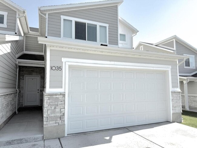 Photo - 1035 W 600 S House