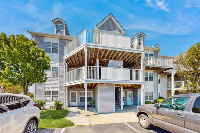 Building Photo - 30381 Crowley Dr Unit 317