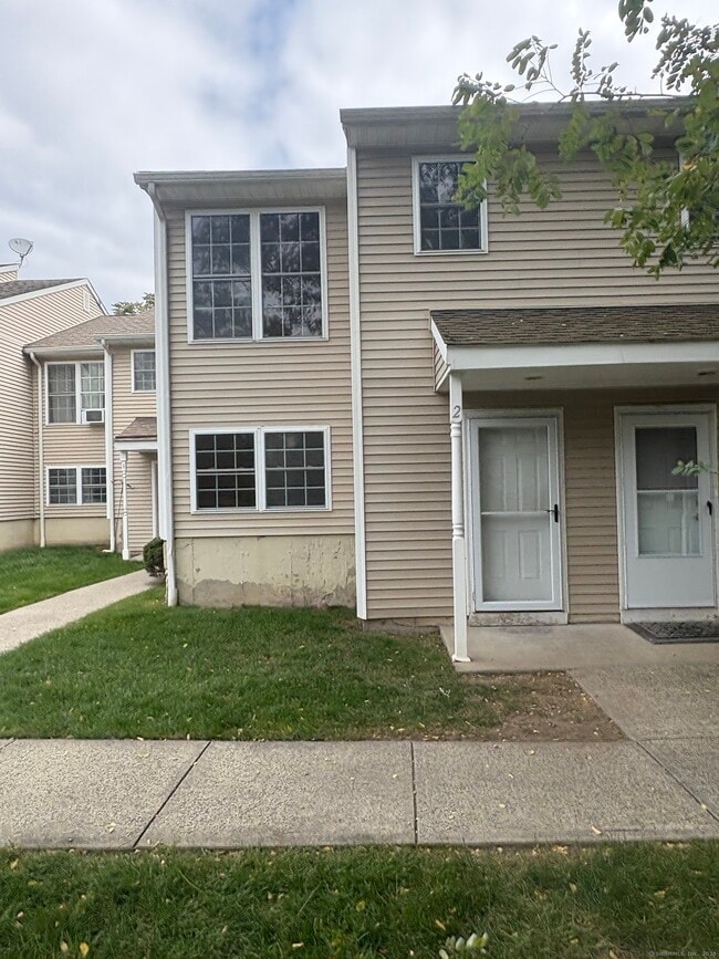 Building Photo - 92 Hamden Ave Unit APT 2