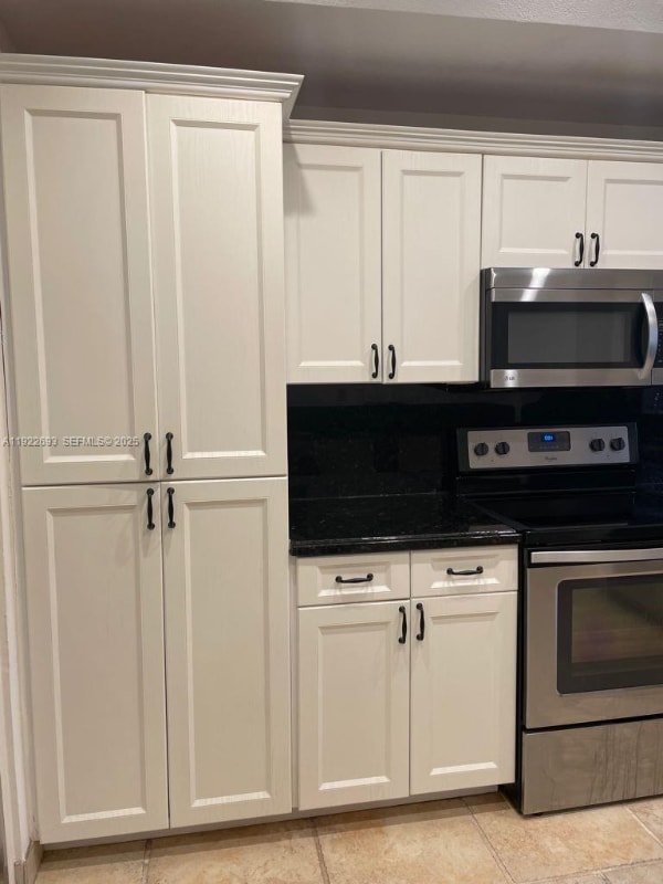 Photo - 3141 N Palm Aire Dr