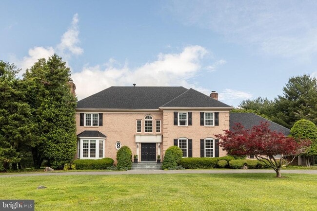 Photo - 8809 Saunders Ln