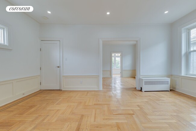 Photo - 152 E 53rd St Apartment
