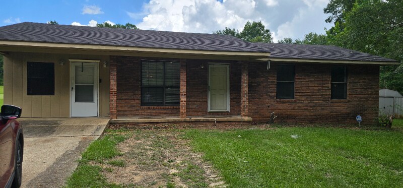 Photo - 135 Cedar St House