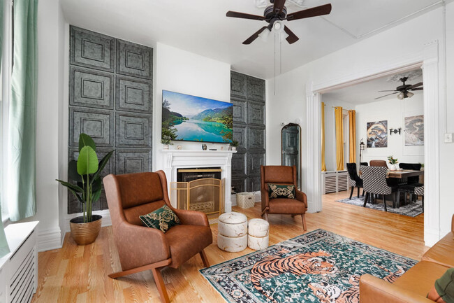 Photo - 2721 W Congress Pkwy Apartment Unit ID1097608P