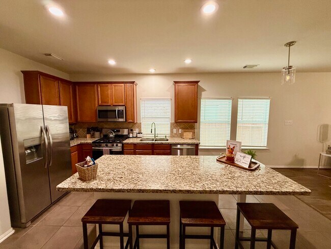 Photo - 142 E Spindle Tree Cir