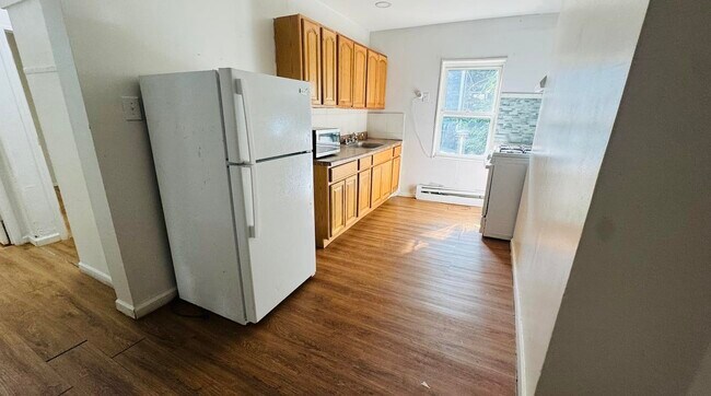 Building Photo - 1155 Summit Ave Unit 2 Rental