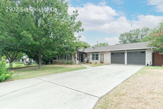 Building Photo - 2902 Sir Phillip Dr