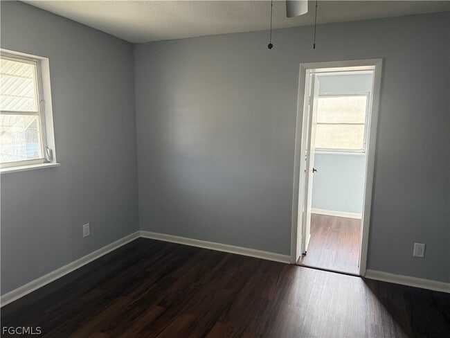 Photo - 303 Canyon Dr N