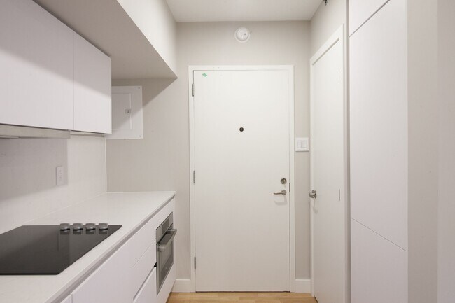 Photo - 3455 Rue Aylmer Unit 203