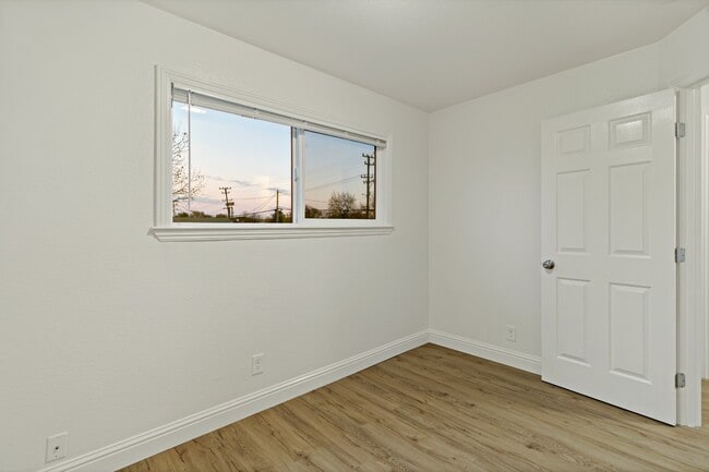 804-810 Springs Rd Unit 810