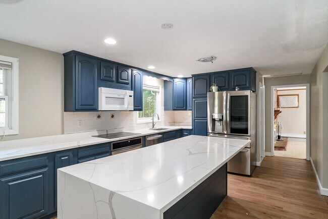 Photo - 3 Hickory Ln