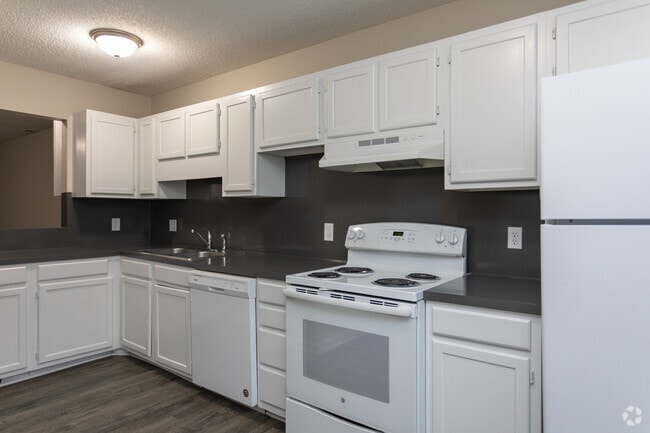 2BR,2.5BA - Apartments on 20th