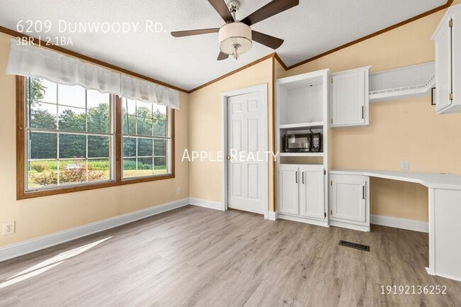 Photo - 6209 Dunwoody Rd