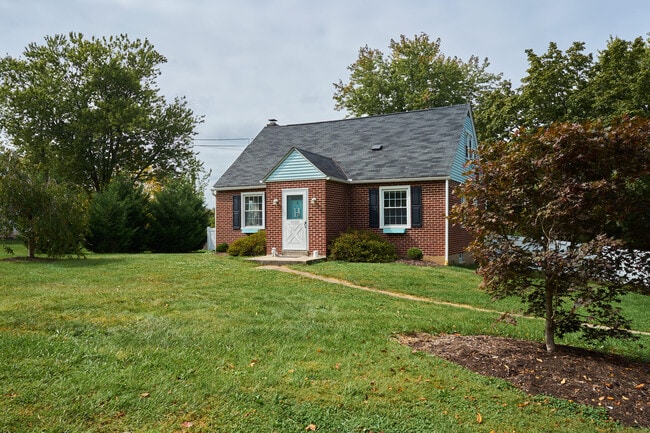 Exterior - 1604 Clearview Rd Casa