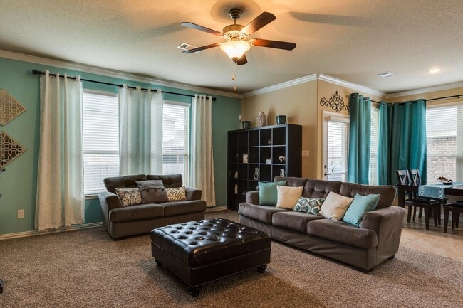 Photo - Beautiful 3 bedroom 2 bath Near Randolph AFB!