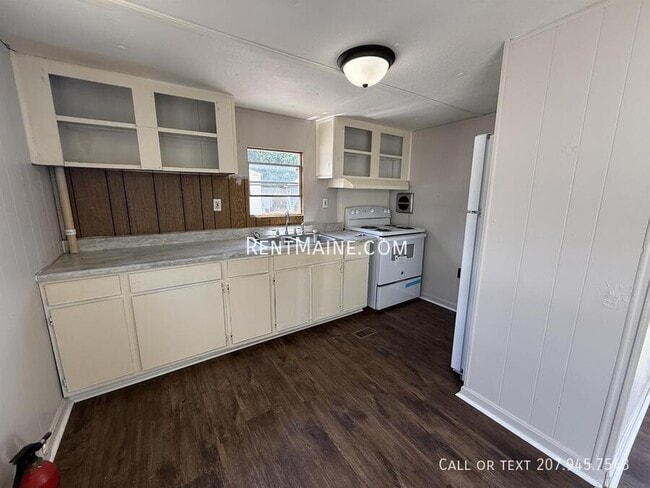Photo - 715 College Ave
