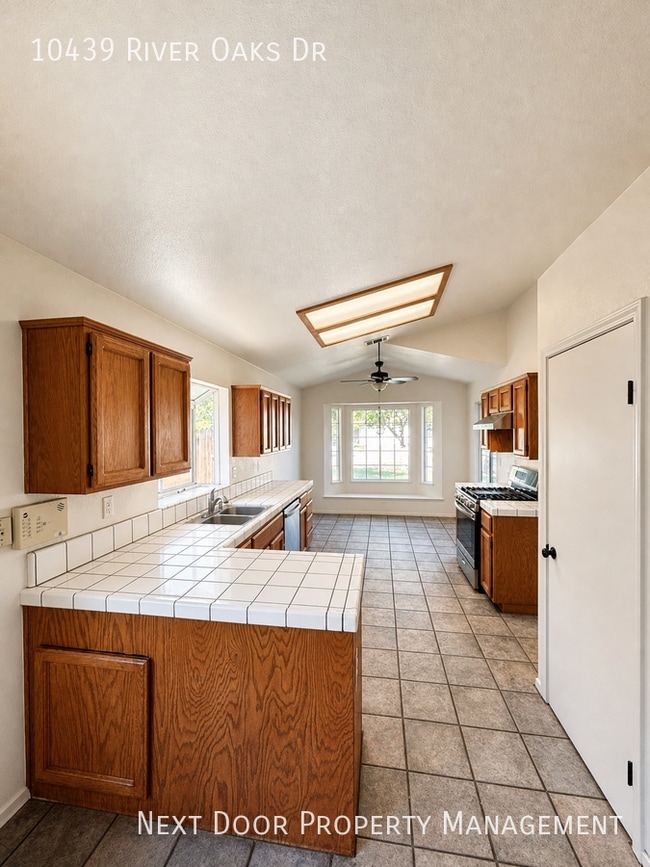 Photo - 10439 River Oaks Dr