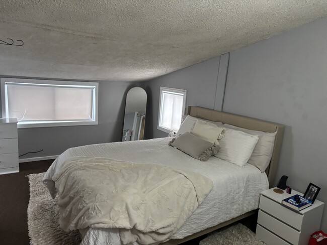 Photo - 6 Forest Pl Unidad Rear