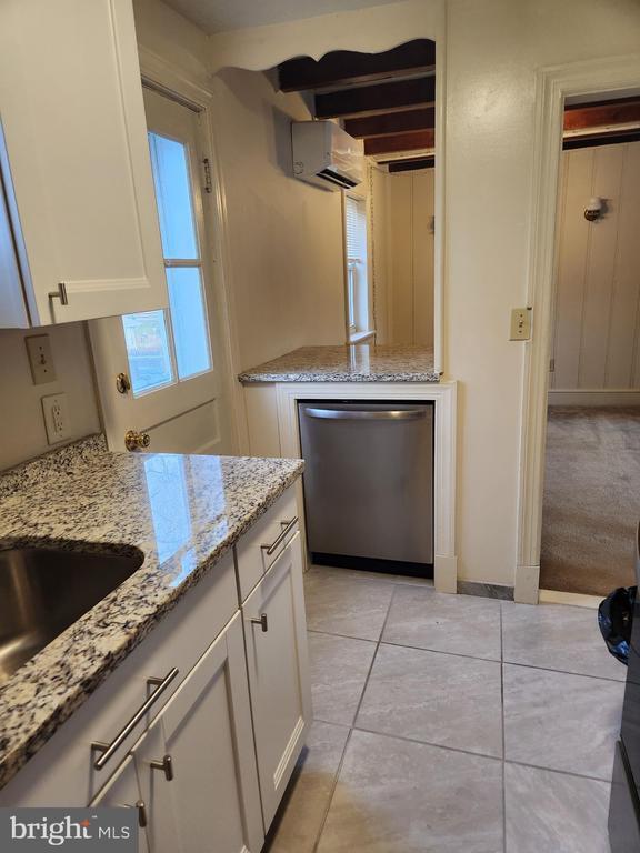 Photo - 9062 Washington St