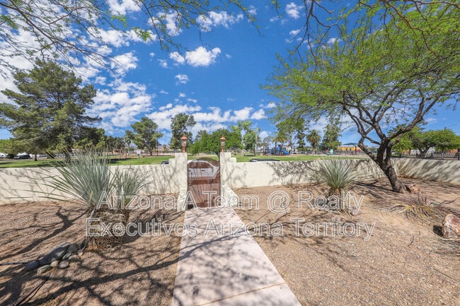 Photo - 1014 N 7th Ave