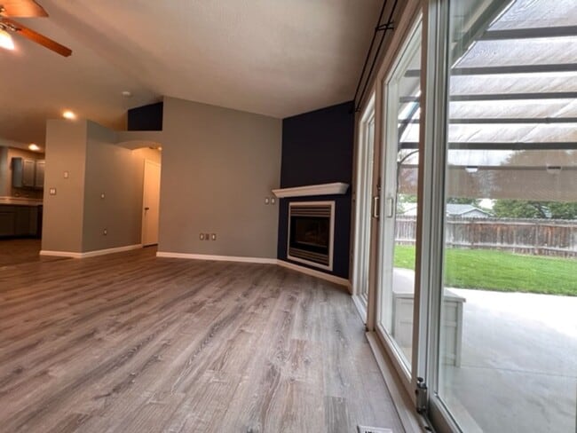 Photo - 1132 N Maple Creek Ave