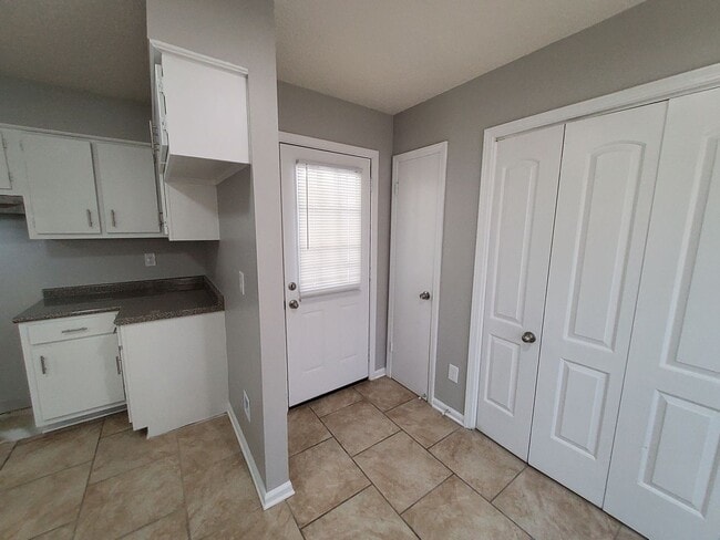 Photo - 5233 Breckenwood Dr