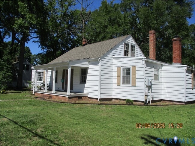 Photo - 403 Maple St