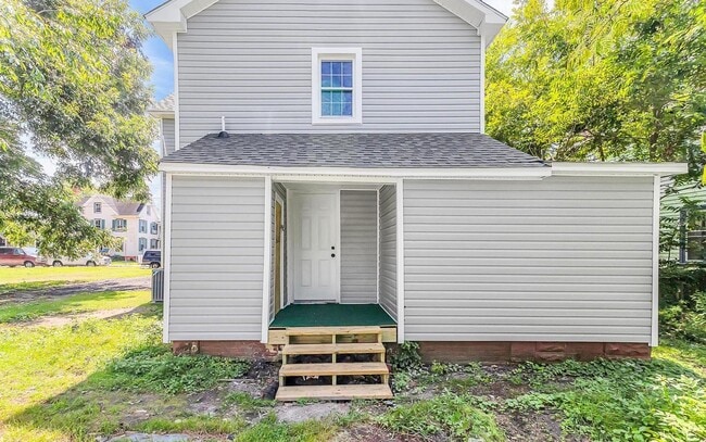 Photo - 211 Walnut St