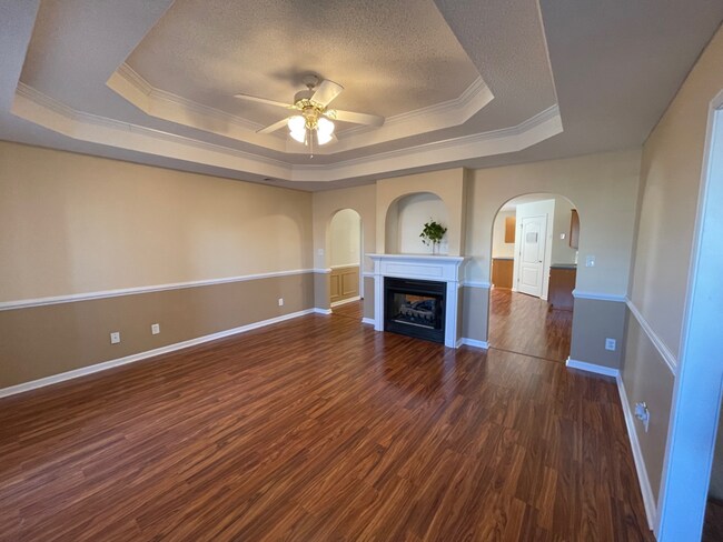 Photo - 120 Cedarland Dr