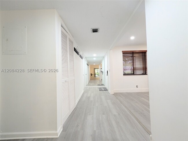 Photo - 310 Lakeview Dr Unit 105