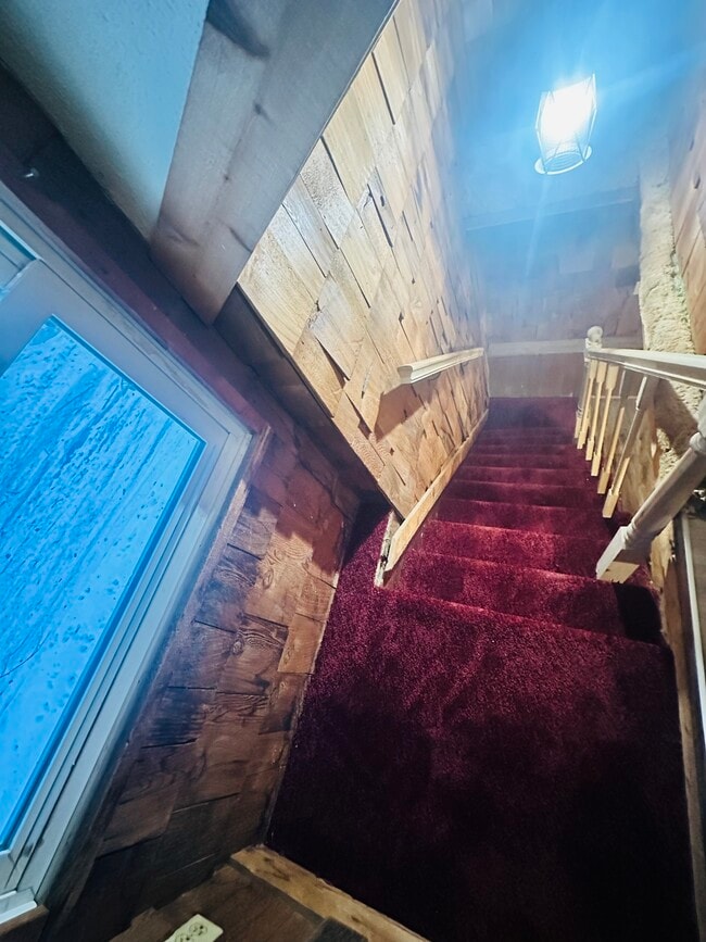 Photo - 1995 Cottage Ave E