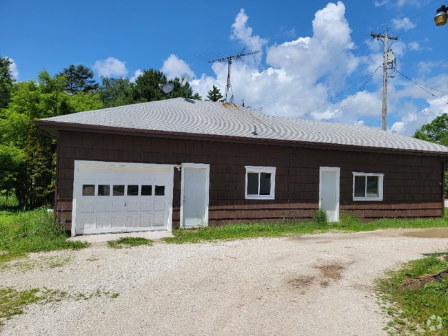 Building Photo - w3963 WI-32 Rental