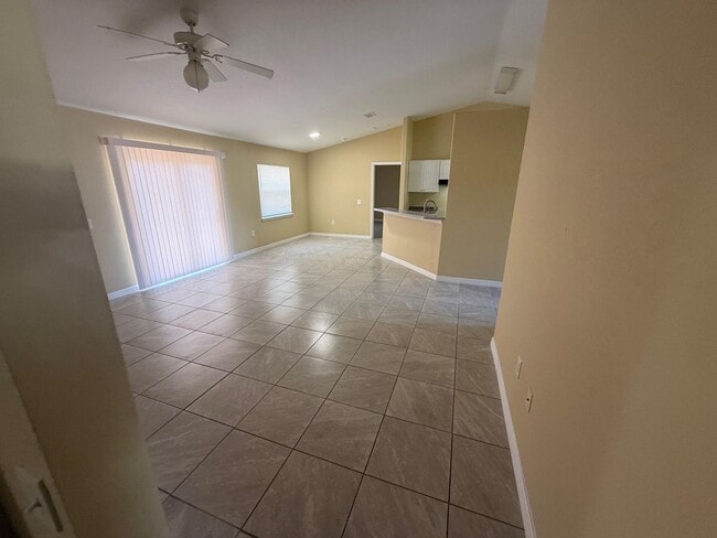 1408 Orlando Pl