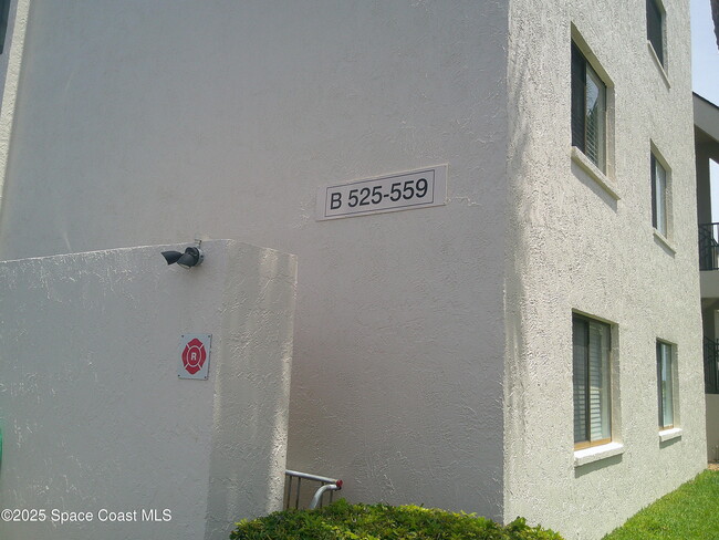 Building Photo - 533 Taylor Ave Unit 533 Rental