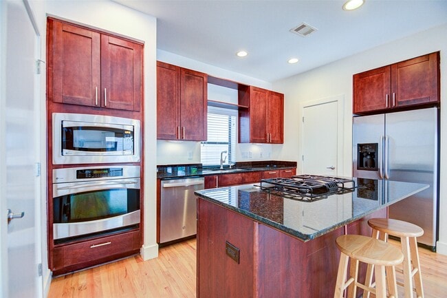 Building Photo - 4505 Eigel St Rental