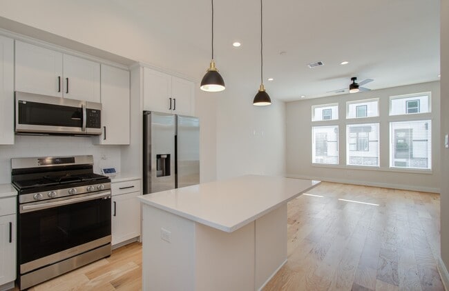 Photo - 5309 Donovan Gdns Ln