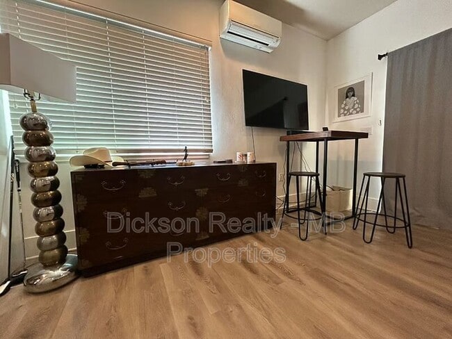 Photo - 1240 Plumas St Unit B