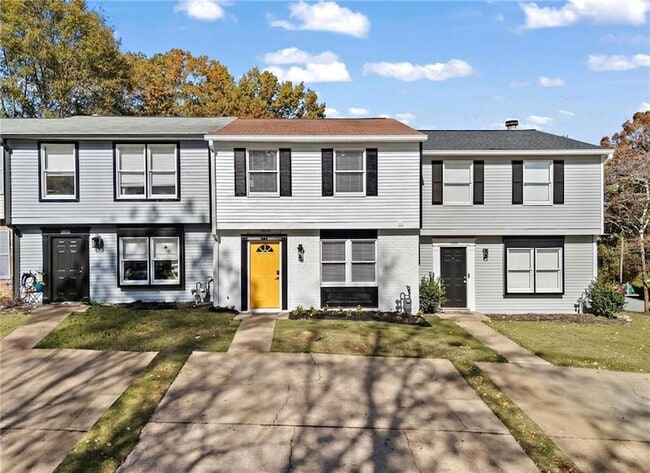 Photo - 1858 Shenandoah Valley Ln SE